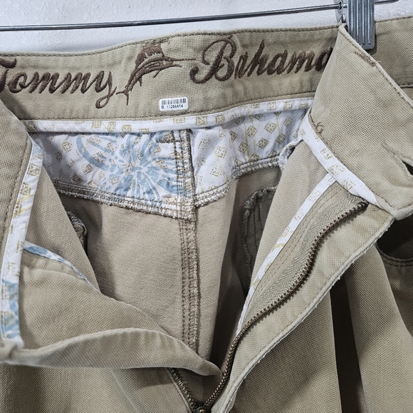 Tommy Bahama Khaki men's slacks 40x26 - Picture 6 of 7